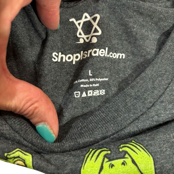 Passover Graphic T-Shirt Dayenu Green Frogs on Grey Background Unisex Large - Picture 2 of 5